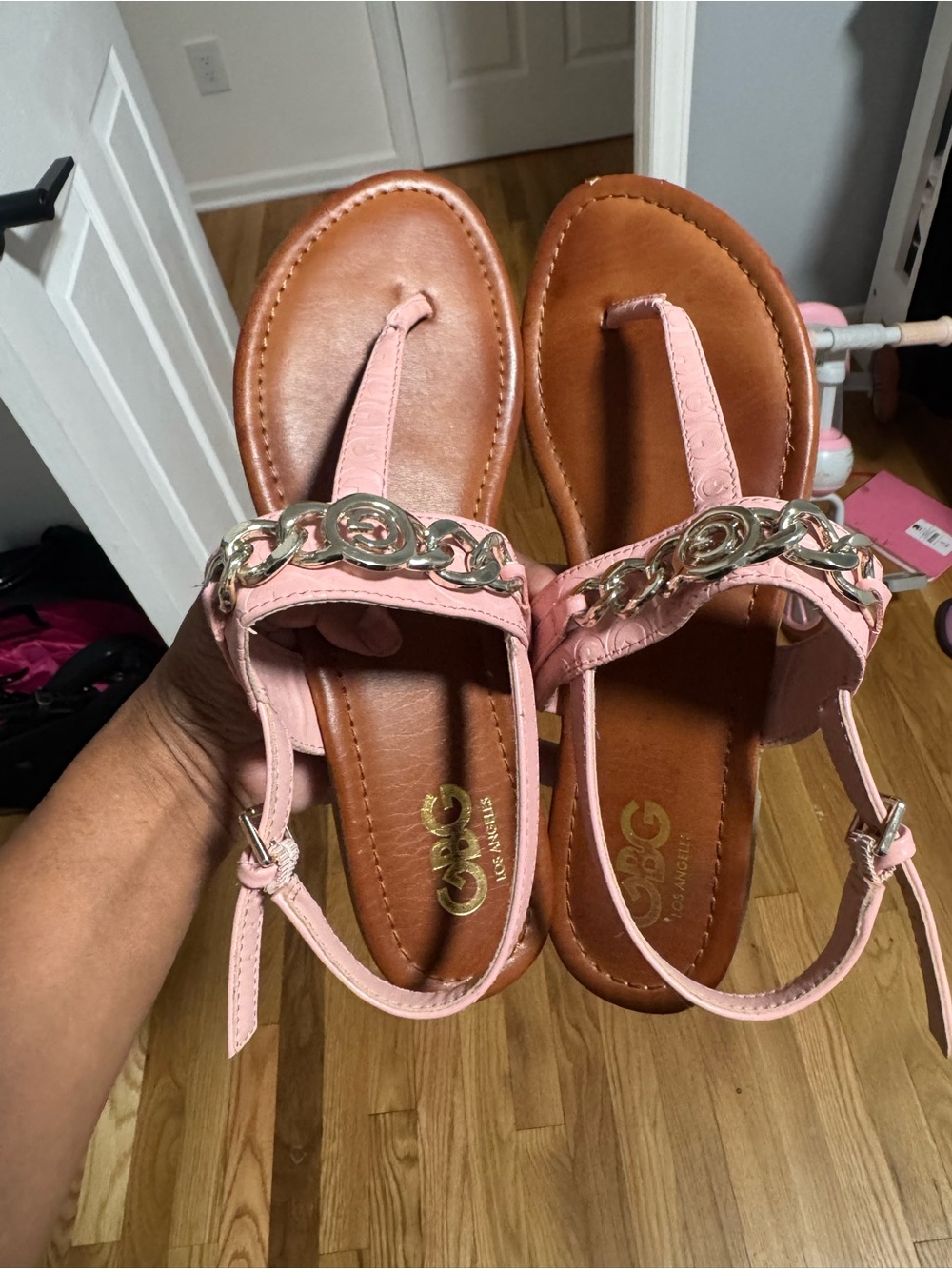 GBG Los Angeles Pink Chain-Accent Thong Sandals with Tan Footbed